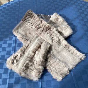 NWOT Banana Republic faux fur scarf